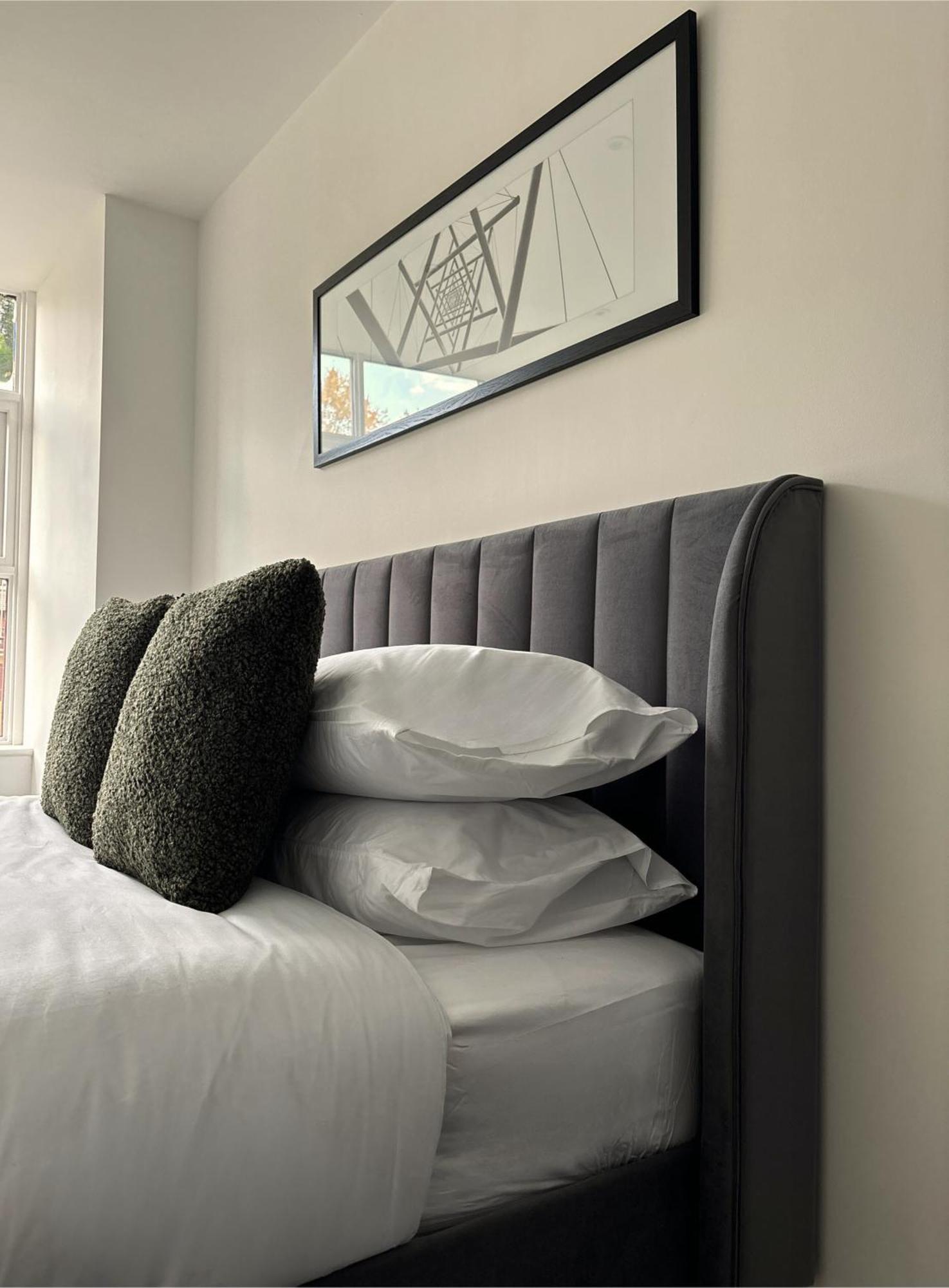 Manchester Apt, Free Parking, Business, Couples & Families Zewnętrze zdjęcie