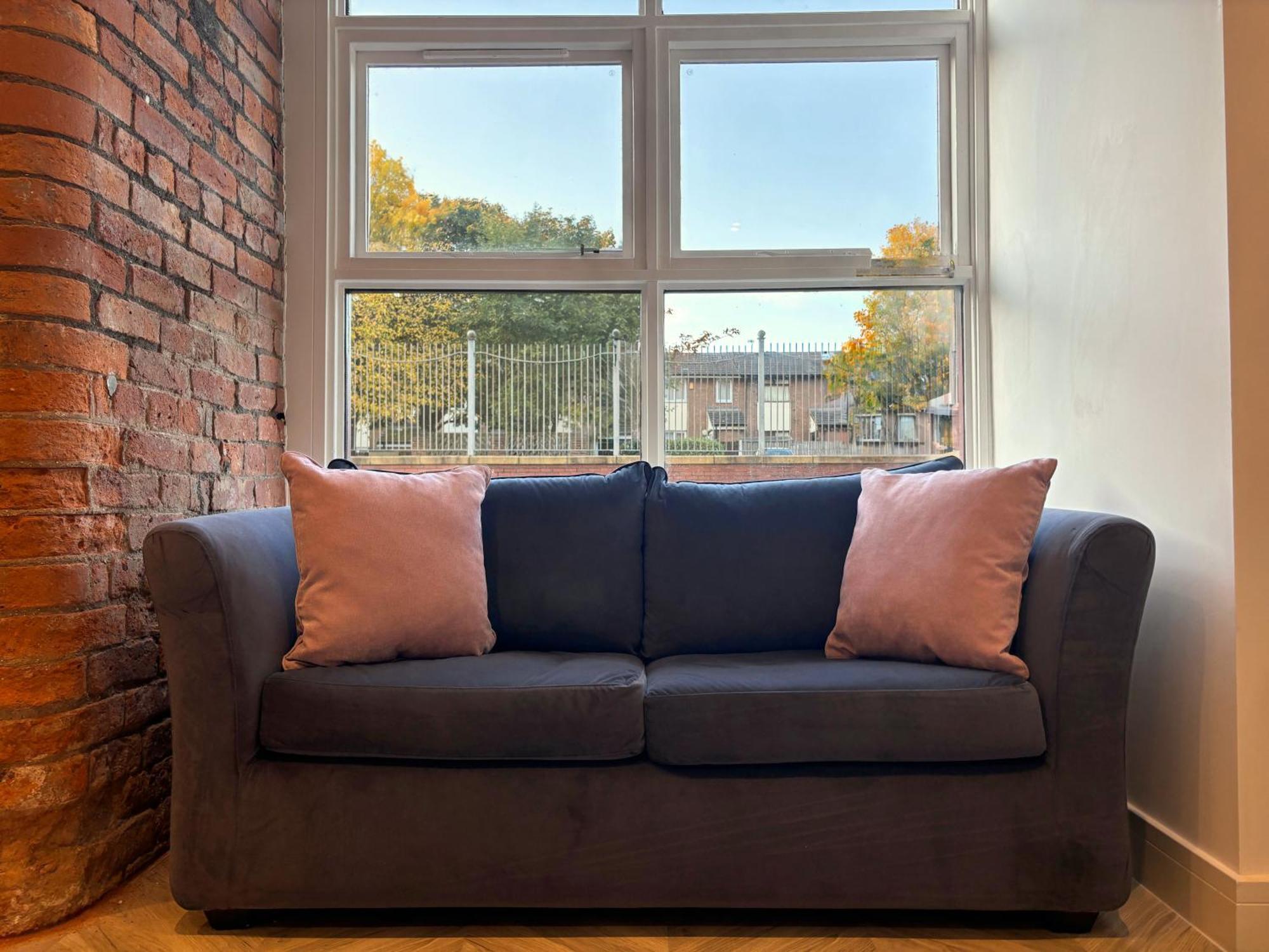 Manchester Apt, Free Parking, Business, Couples & Families Zewnętrze zdjęcie